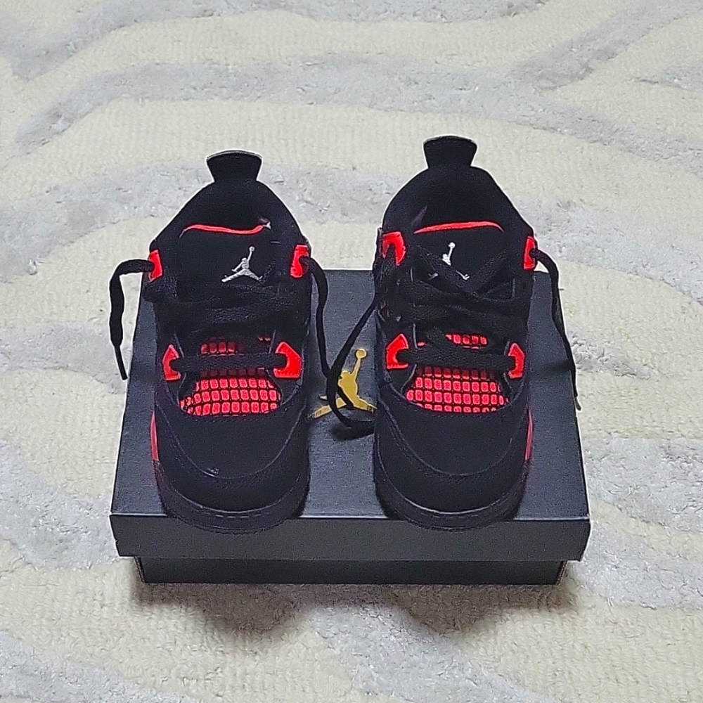 TODDLER Size 7c Nike Air Jordan 4 Retro TD Red Thunder Black BQ7670-016